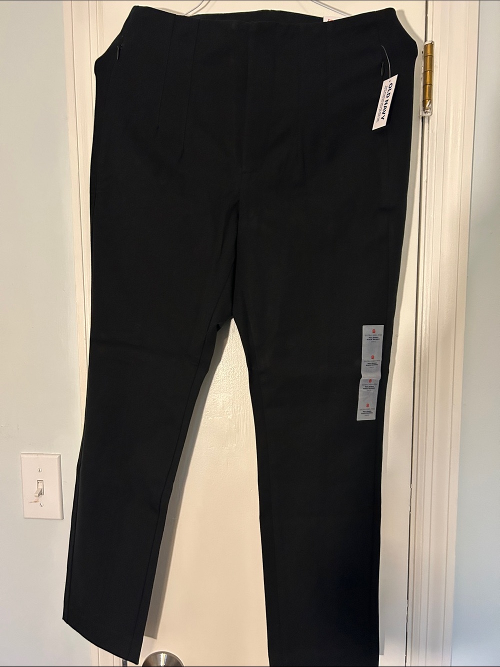 Old Navy Black polished Pixie Skinny Pants
